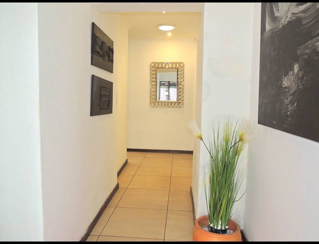 4 BEDROOM HOUSE FOR SALE IN STRUBENSVALLEI